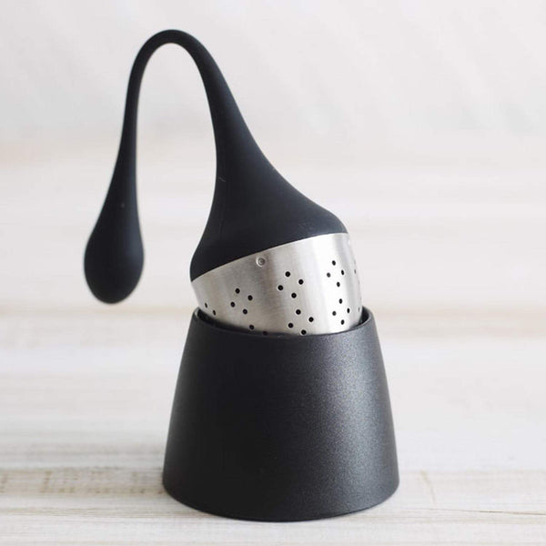hanging stainless steel tea leaf infuser